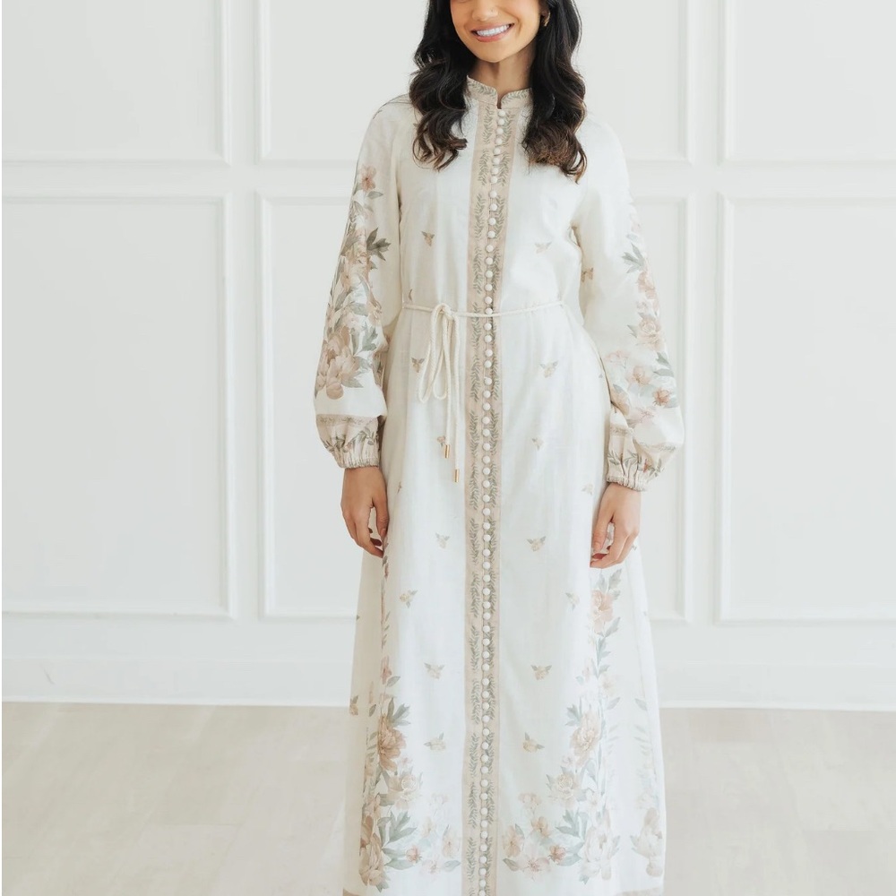 Chic Ivory Floral Cotton Long Sleeve Maxi Dress